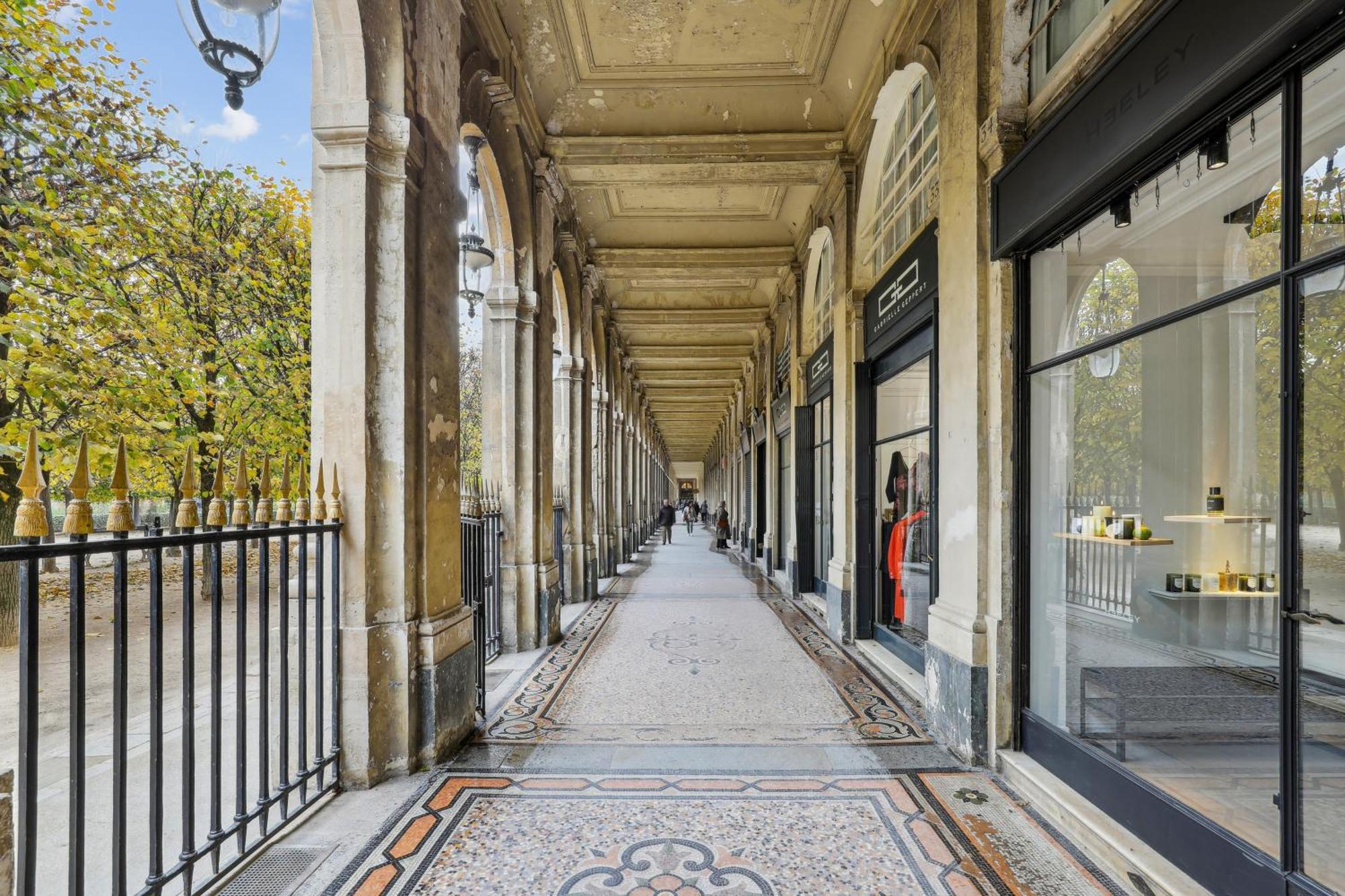 Lavie Maison Face Palais Royal パリ エクステリア 写真